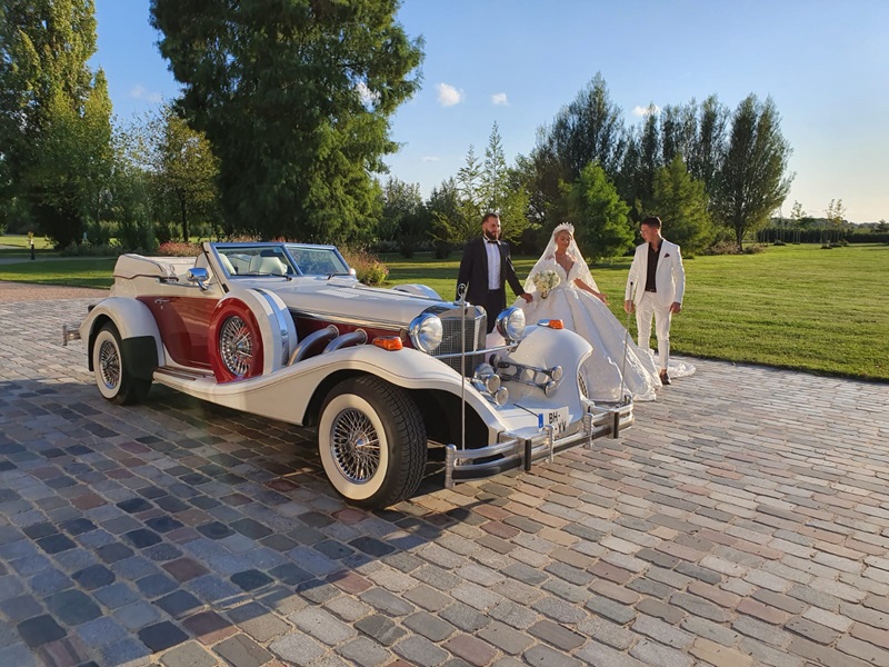 Location mariage Excalibur Phaeton 5 avec mariés et témoin