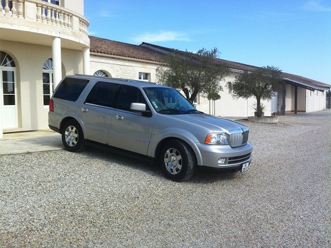 Location d'un Lincoln Navigator pour mariage ou ballade